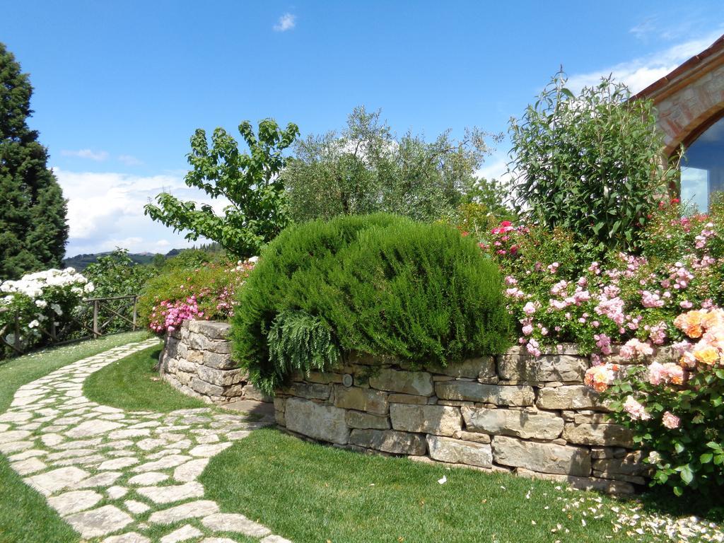 Agriturismo La Torraccia โตดี ภายนอก รูปภาพ